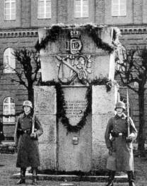 goldappomnik03.jpg goldappomnik03.jpg