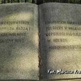 Inskrypcje na cmentarzu w Ciechanowcu.