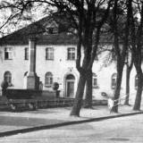 pomnik-poczta02.jpg